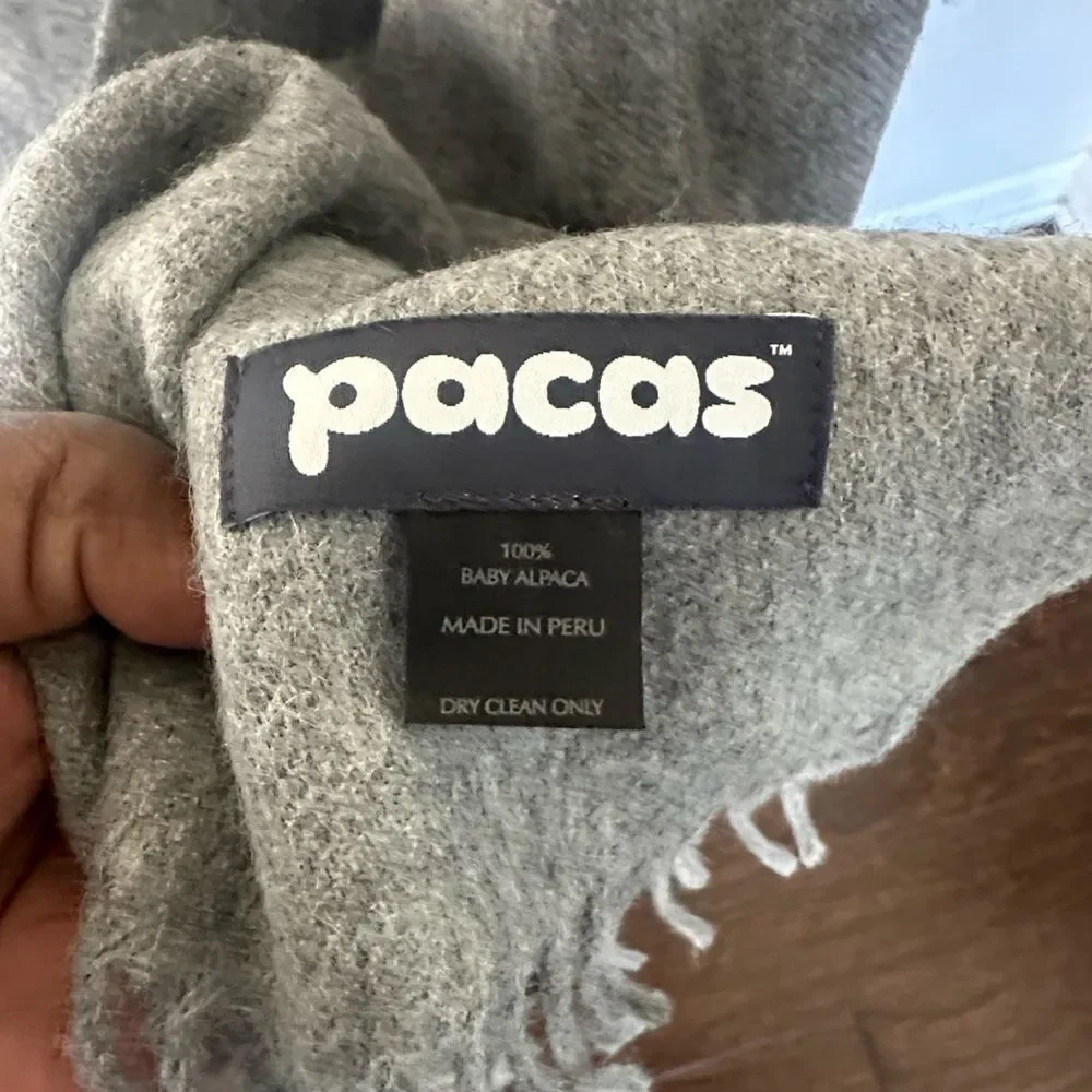 Pacas Gray Baby Alpaca Scarf